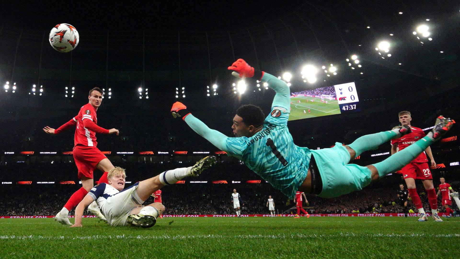 地与中场球 地与中场球